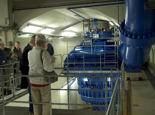 Turbine mit Wasserzuleitung